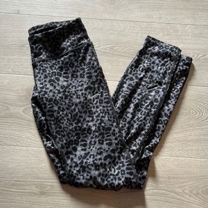 Nike Dry Fit Black and Gray Cheetah Print Leggings